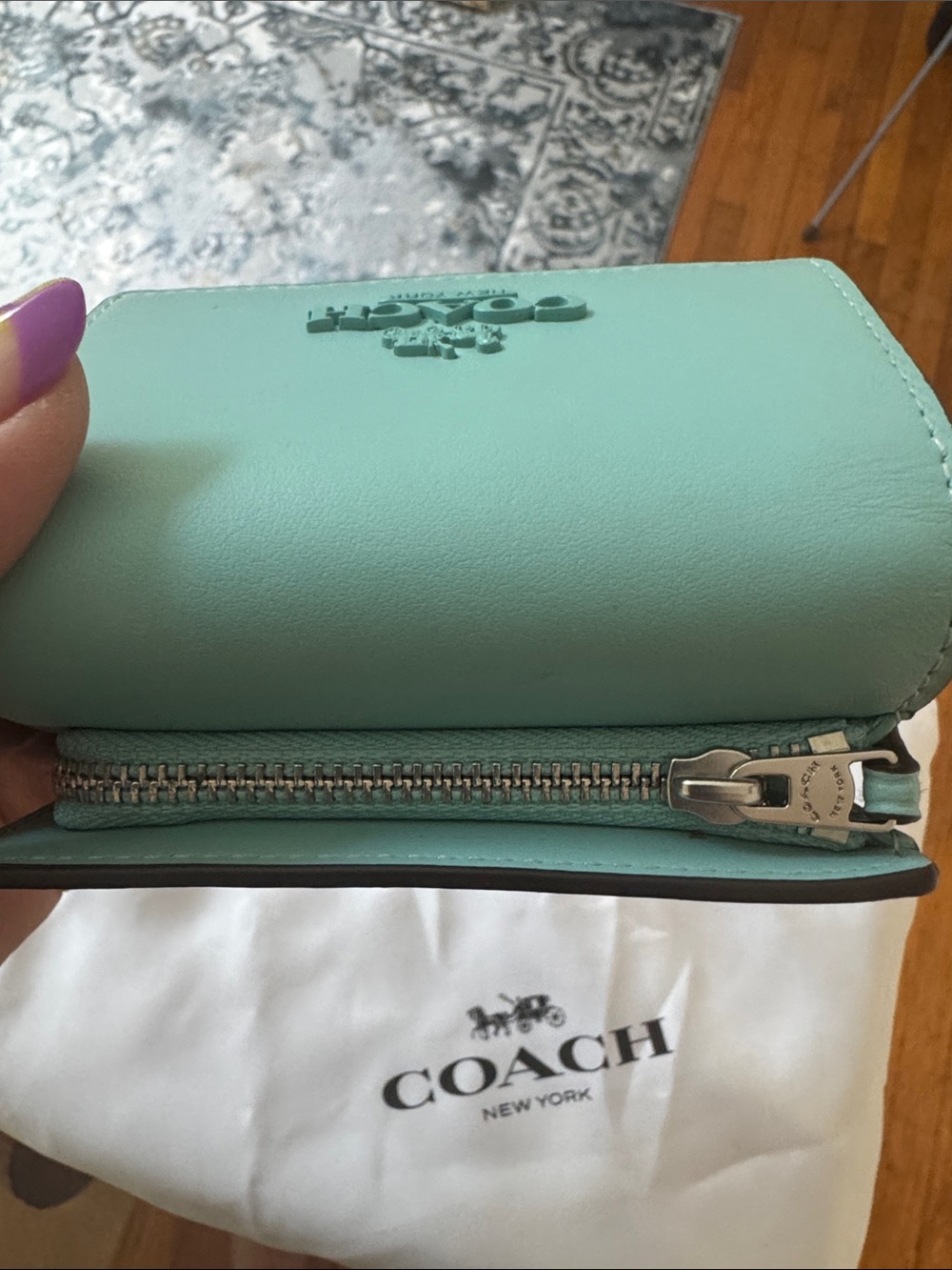 Coach Mint Green Leather Compact Wallet - Picture 4 of 7
